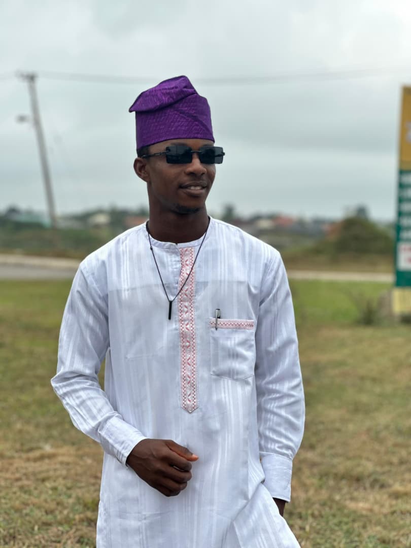 Saka Anuoluwapo Oluwadamilare  HND 1 Tourism Management Technology  Full time