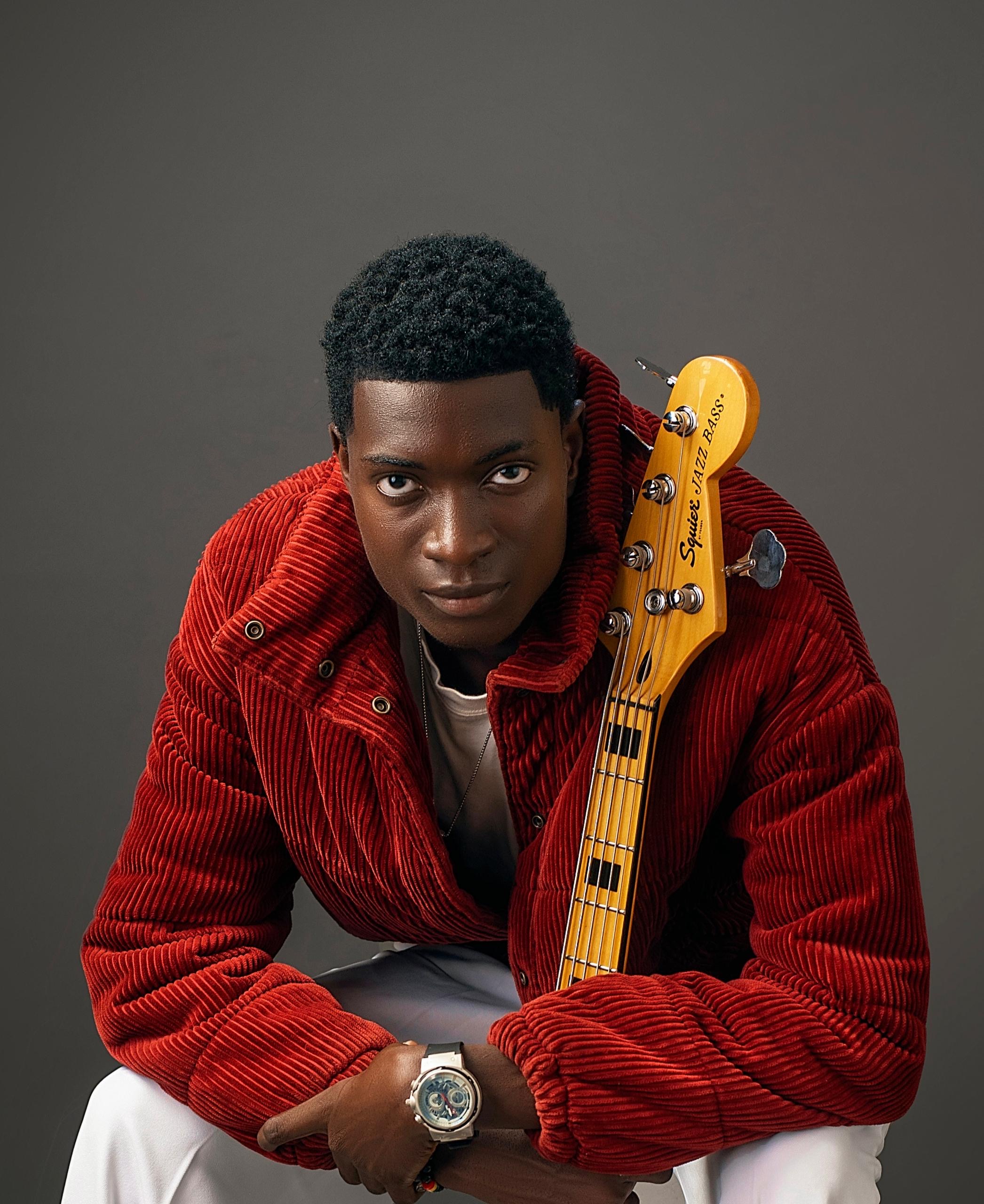 BILLIONAIRE BASSIST